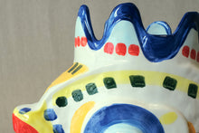 Load image into Gallery viewer, Ottolenghi Vase 01 - Queen Fish