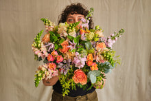 Load image into Gallery viewer, The Garden Posy