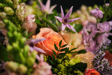 Load image into Gallery viewer, The Garden Posy