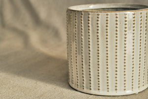 Cream Glazed Pot w/ Vertical Spots - Dia: 14.5cm, 17.5cm