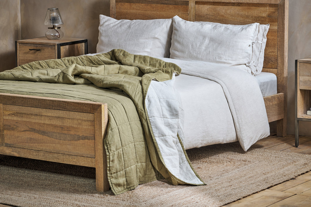 Linen Bed Quilt in Olive