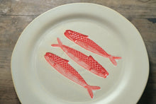 Load image into Gallery viewer, Fish Dinner Plate - Red
