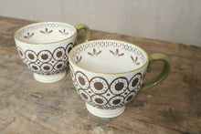 Load image into Gallery viewer, Teacup Circles
