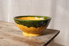 Load image into Gallery viewer, Two Tone Serving Bowl
