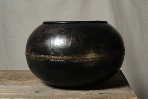 Reclaimed Iron Globe Pot - Dia: 21cm, 25cm