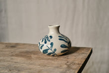 Load image into Gallery viewer, Plant Patterned Vases
