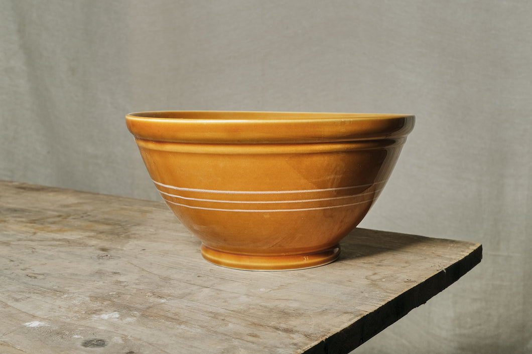 Amber Stoneware Baking Bowl