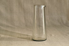 Load image into Gallery viewer, Clear Glass Tapered Carafe
