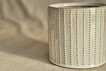 Load image into Gallery viewer, Cream Glazed Pot w/ Vertical Spots - Dia: 14.5cm, 17.5cm
