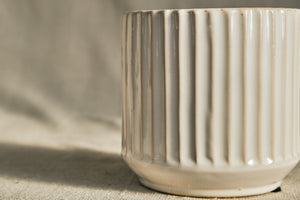 White Ribbed Ceramic Pot - Dia: 12cm