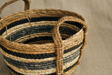 Load image into Gallery viewer, Blue Striped Straw &amp; Corn Basket - Dia: 20cm, 26cm, 31cm
