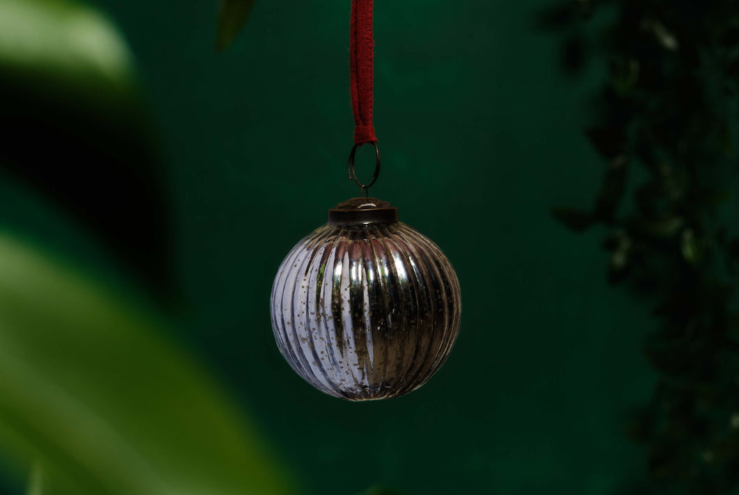Silver Glass Ribbed Bauble